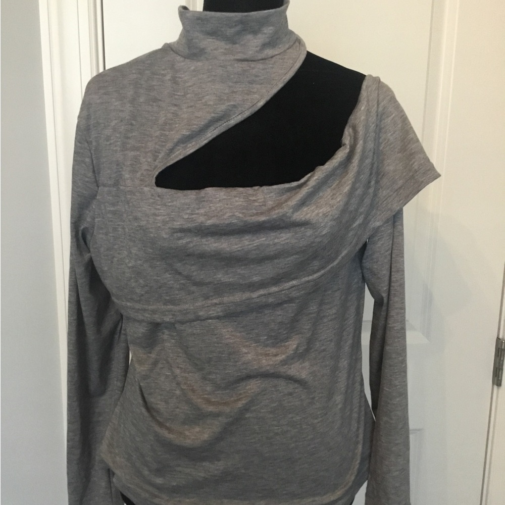 SHEIN Gray Asymmetrical Cutout Top Size XL